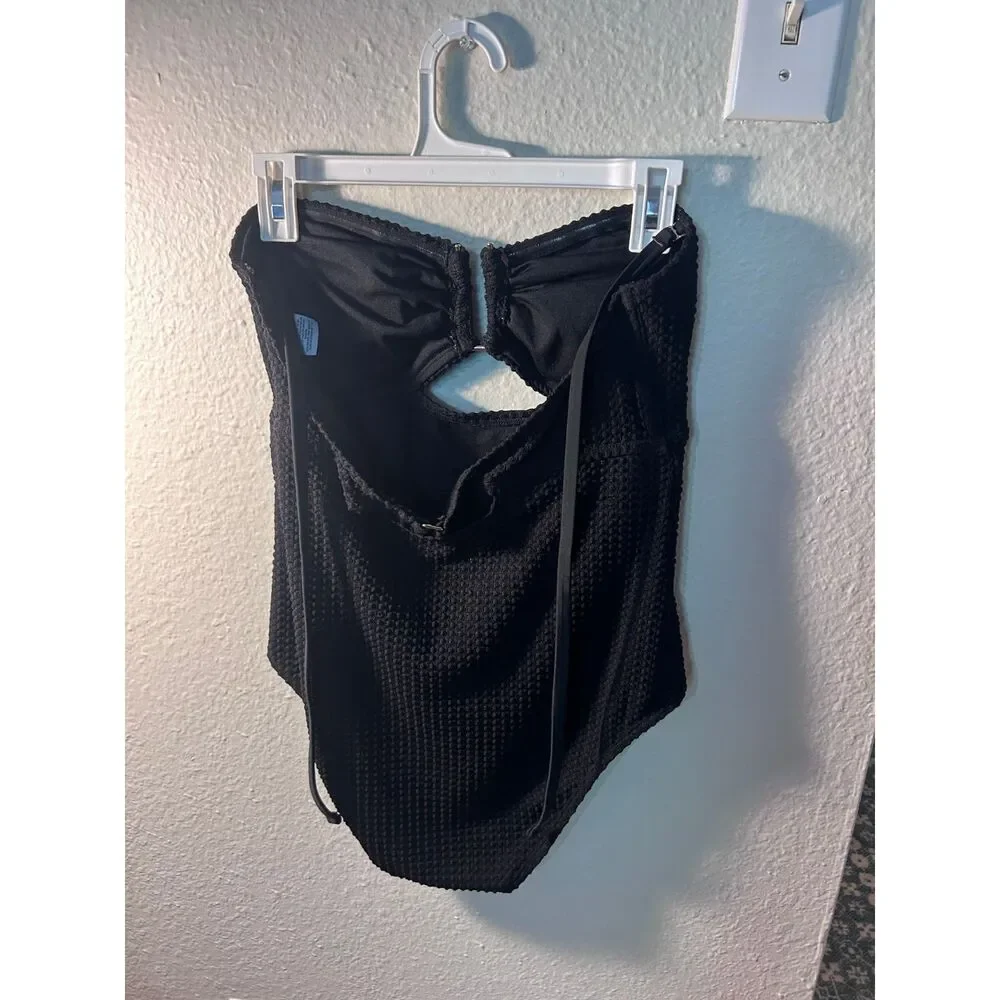 Shade & Shore Black Textured Cutout One-Piece Swimsuit Size L